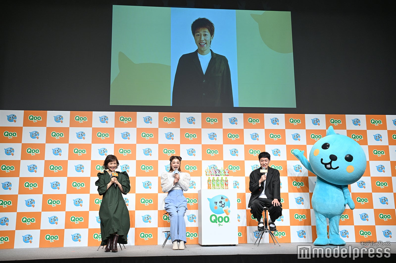 （左から）安倍なつみ、石川梨華、小藪千豊、クー（C）モデルプレス