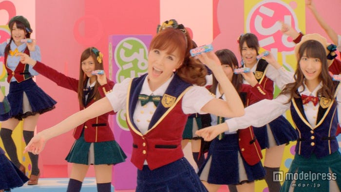 未唯mie(中央)/新CM「謎の新メンバー」篇