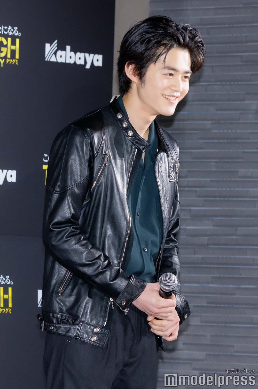 鈴鹿央士（C）モデルプレス