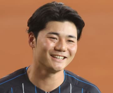 日本ハム選手が並んで「ご報告」ファン反応「電撃入籍かとドキドキしました」「お幸せにw」