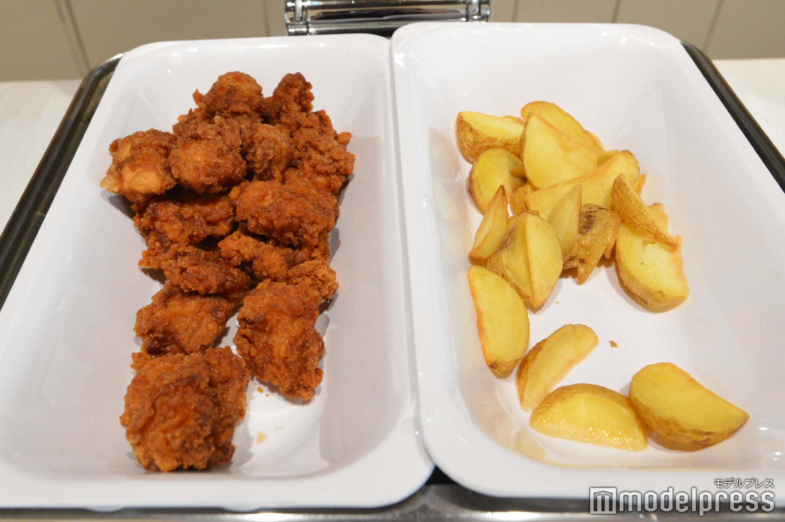 ANA LOUNGE（C）モデルプレス