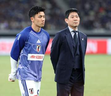 先発出場の遠藤航は前半のみで交代 森保監督「多少足に違和感を覚えたということで大事を取った」