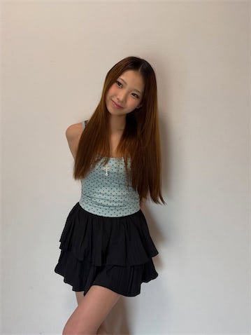 16歳JKモデル・こいろん、華奢ボディで着こなす"甘辛コーデ"に「いつも通り美しいですね」