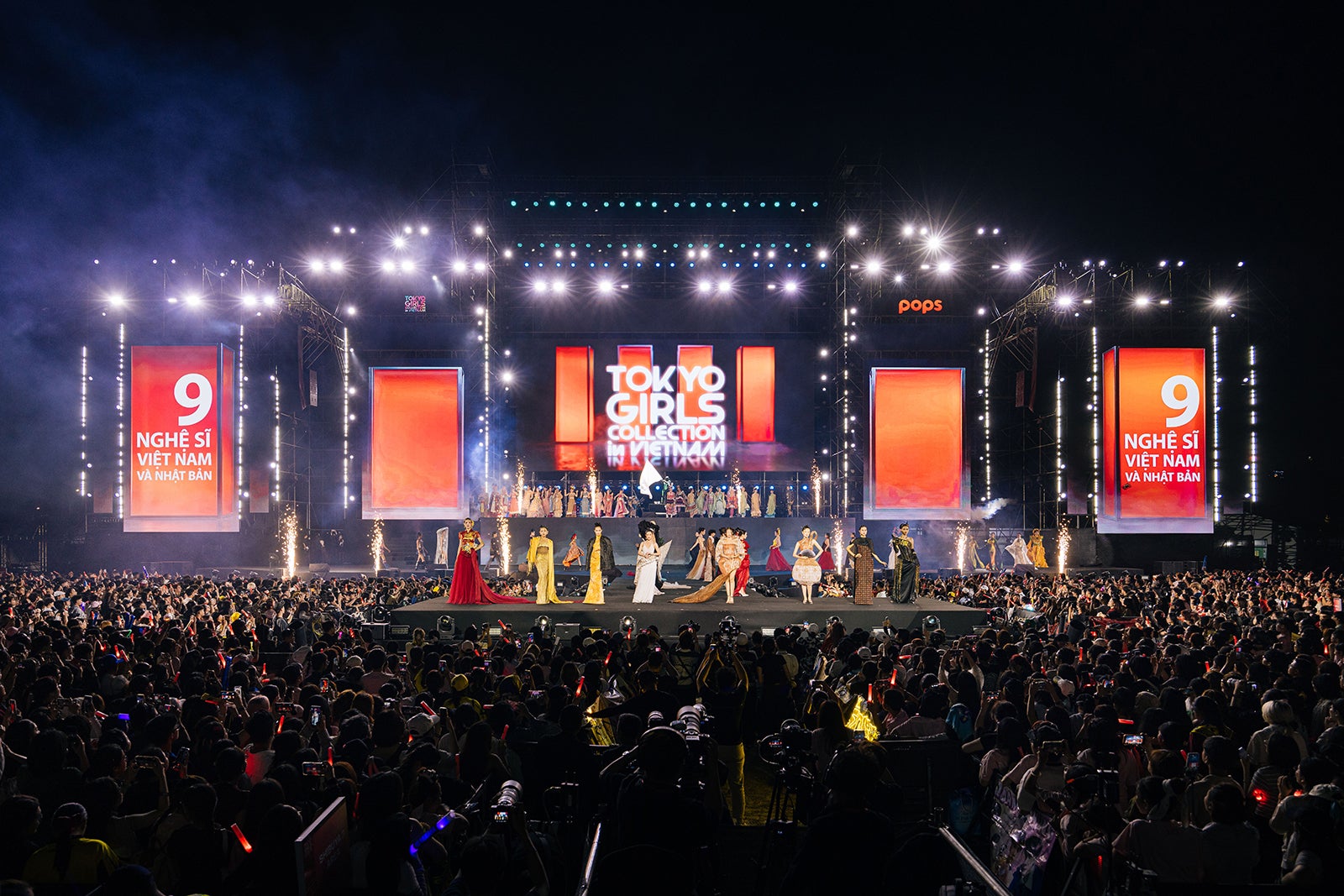 ONE OR EIGHTら、ベトナム初パフォーマンス 「名探偵コナン」もサプライズ登場【TOKYO GIRLS COLLECTION in VIETNAM 2026】