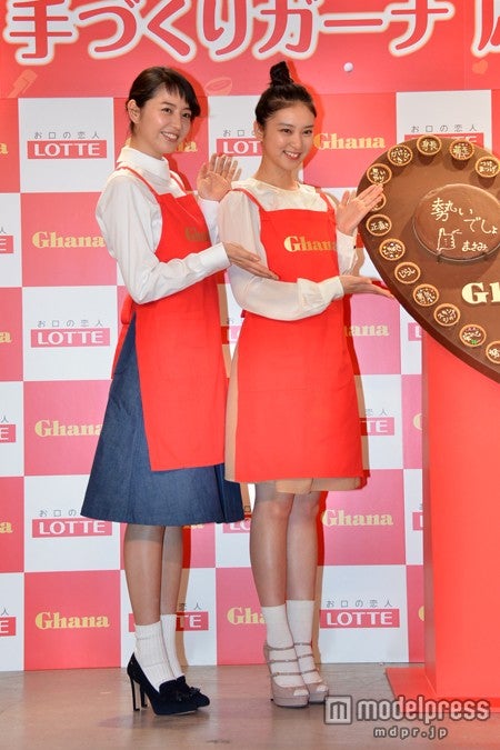 長澤まさみ（左）と武井咲（右）