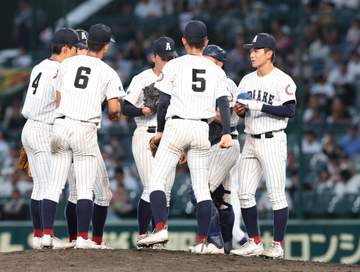 初出場有明はサヨナラ負けで涙の8強敗退 エース斉藤が魂の熱投もタイブレーク10回に力尽きる それでも故郷熊本に届けた快進撃