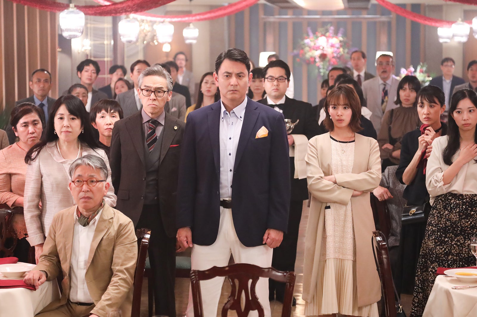 浅野和之、藤本隆宏、関水渚／「元彼の遺言状」第5話より（C）フジテレビ