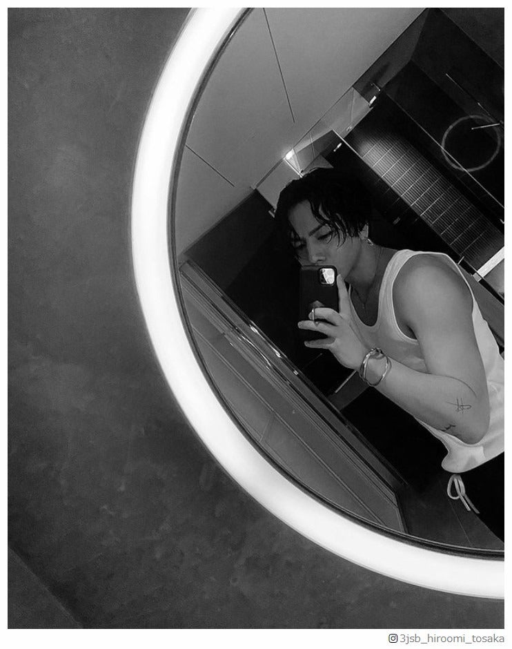 三代目JSB登坂広臣、タンクトップ姿で肉体美披露「色気すごい」の声