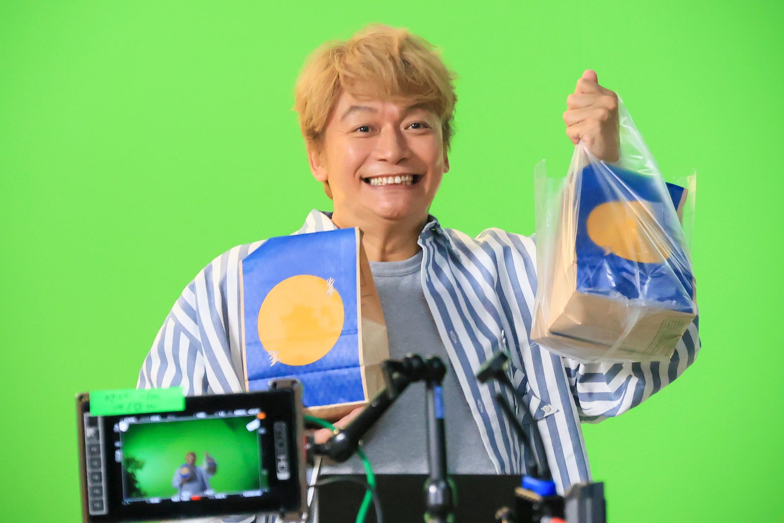 香取慎吾／北海道産じゃがペッパー月見「月見でたでた」香取さん篇（提供写真）