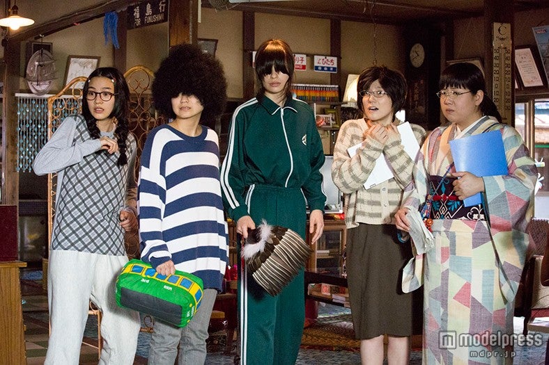 天水館で暮らす“尼～ず”のメンバー（C）2014『海月姫』製作委員会（C）東村アキコ／講談社