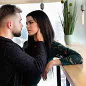 なぜ 将来を考えられない彼女 をキープしたい男性心理とは モデルプレス なぜ 将来を考えられない彼女 をキープしたい男性心理とは モデルプレス