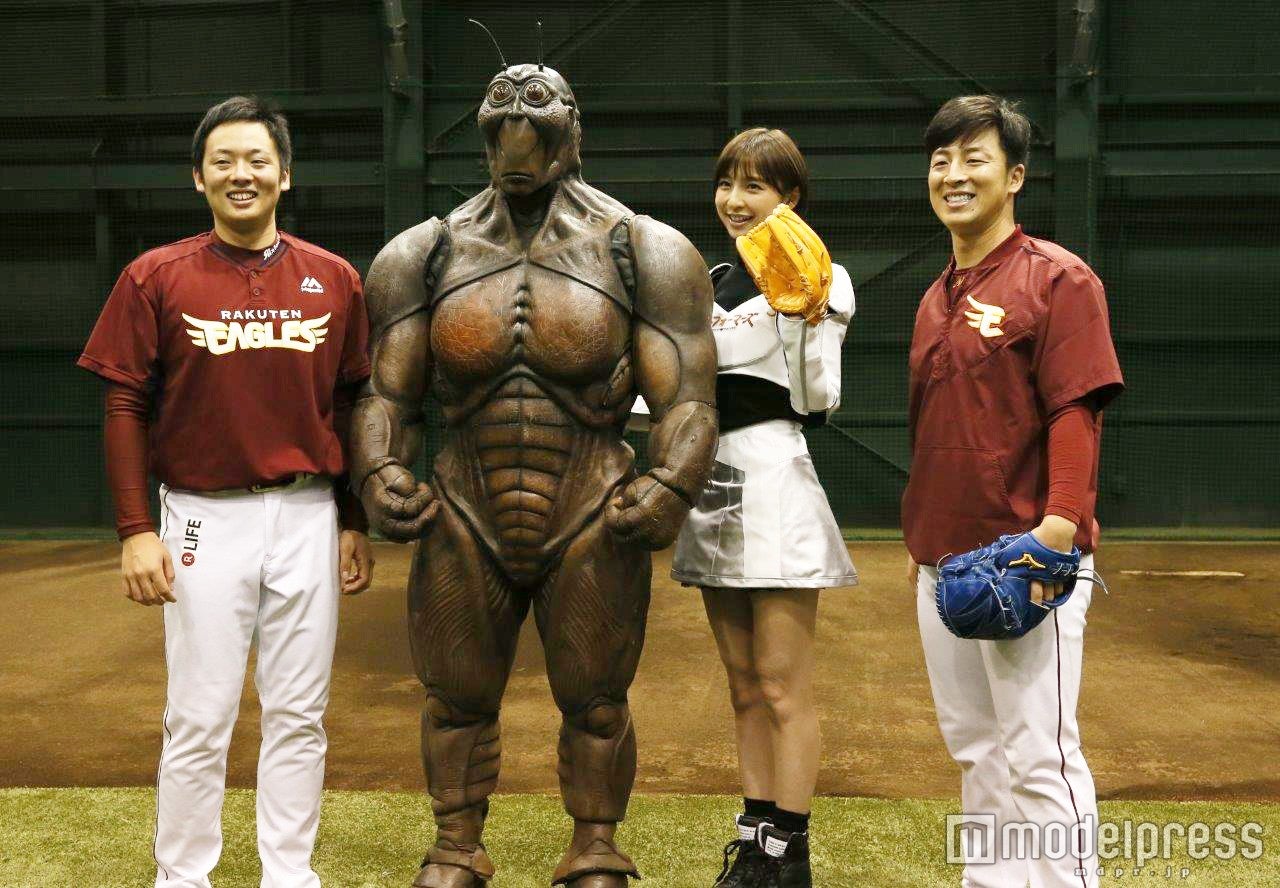 松井裕樹選手、篠田麻里子、美馬学選手