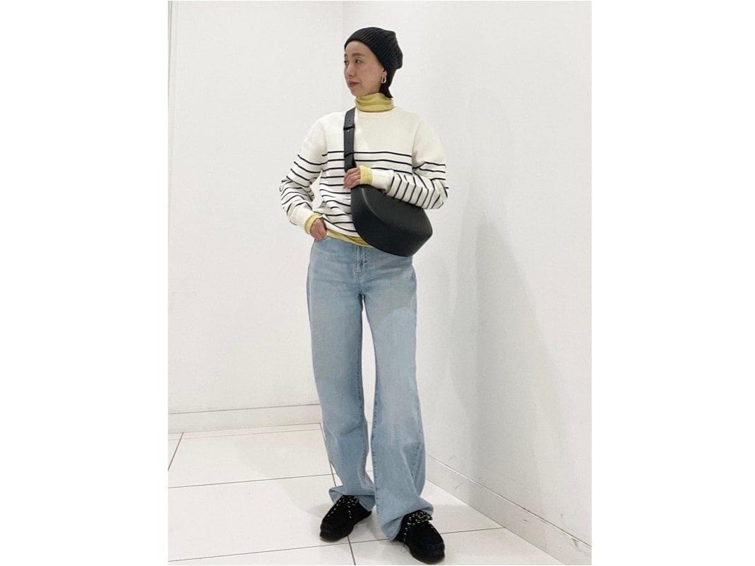 シンプルであたたかく、流行りすたりなく着まわせるニットキャップ　出典：StyleHint