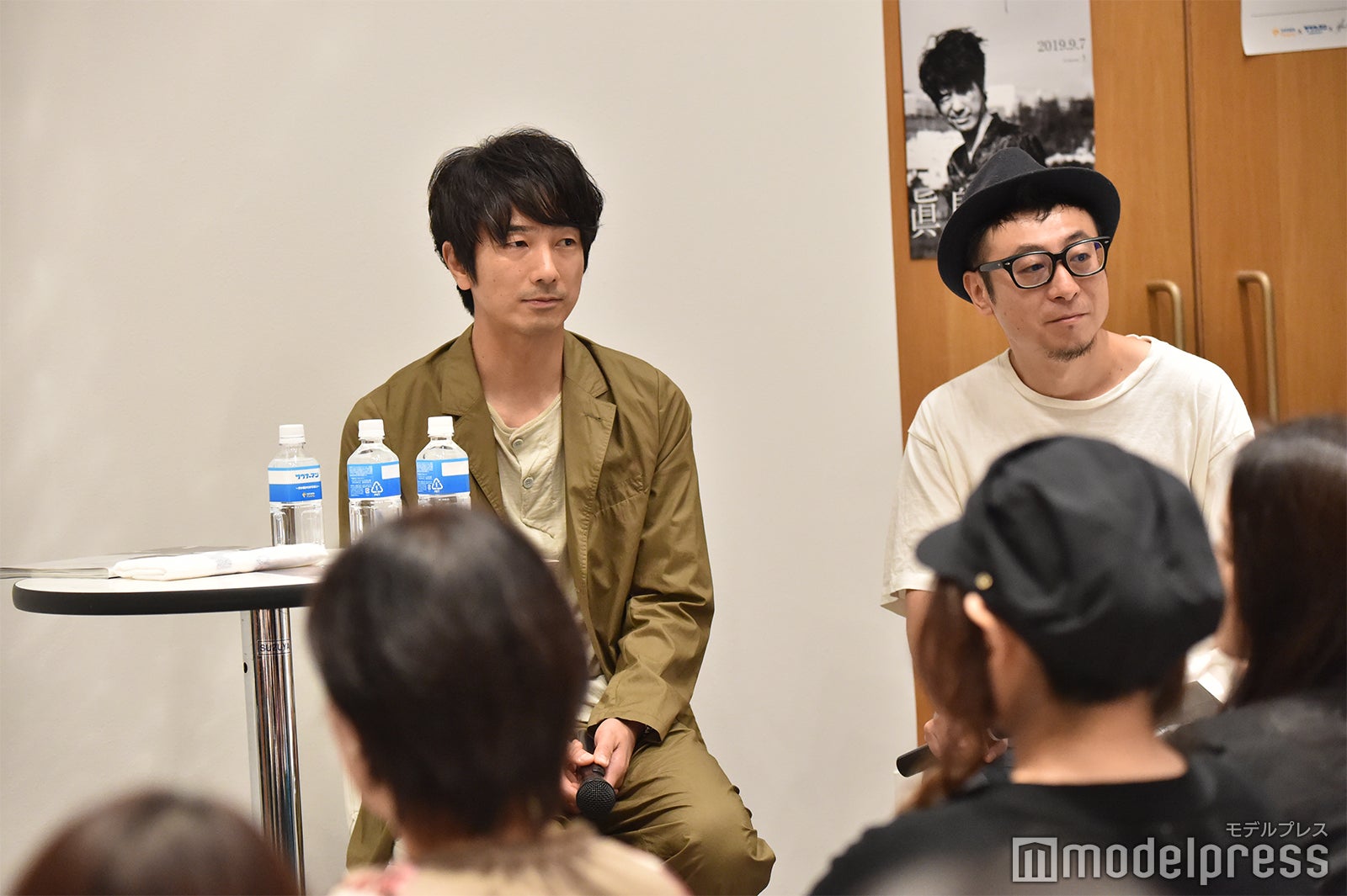 眞島秀和、市井昌秀監督 （C）モデルプレス