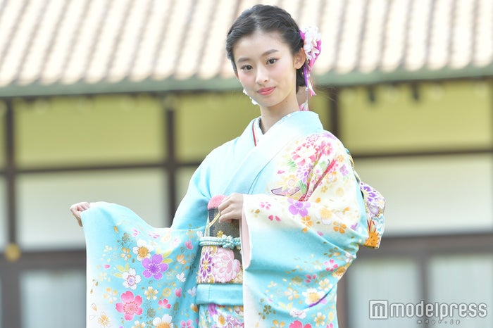 国民的美少女 井本彩花 8歳からアイプチ 外出は日焼け止めマスト 母が課した 美の4ヶ条 が話題 モデルプレス 国民的美少女 井本彩花 8歳からアイプチ 外出は日焼け止めマスト 母が課した 美の4ヶ条 が話題 モデルプレス