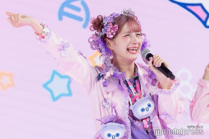 しなこ(C)モデルプレス