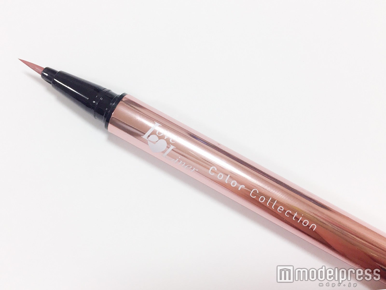 【msh】「ラブライナー カラーコレクション“ピンクブラウン”」／写真：Cecil Inoue（C）モデルプレス