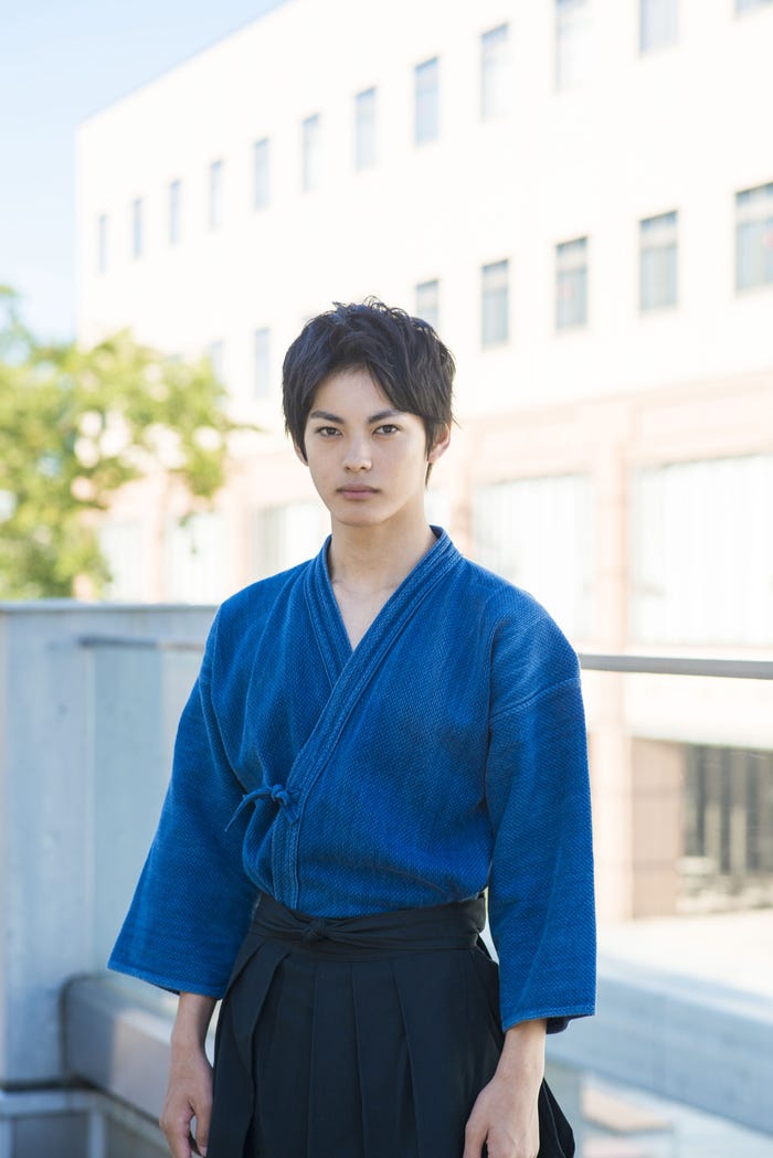 神尾楓珠(C)2017「兄こま」製作委員会(C)夜神里奈/小学館