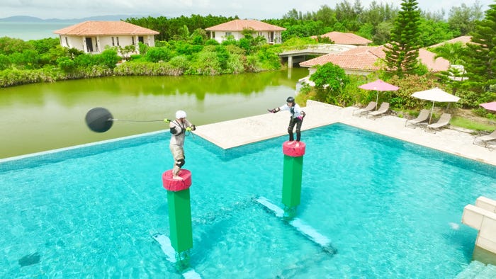 (左から)長田庄平、粗品(C)フジテレビ