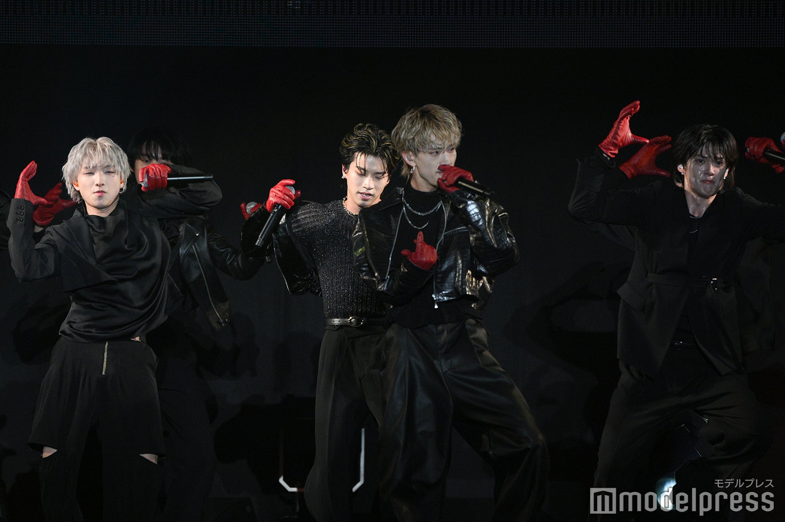 BUDDiiS（C）モデルプレス