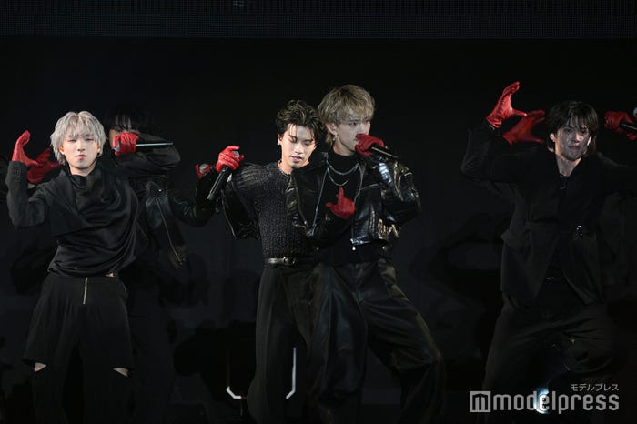 BUDDiiS(C)モデルプレス