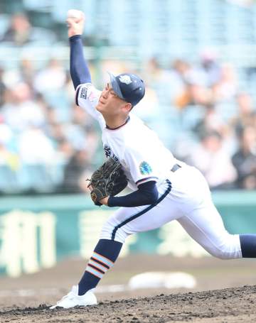 高川学園 ミスが響き初戦敗退 最終回に反撃も四球と失策が響く