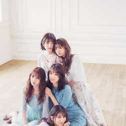モデルプレス - 日向坂46佐々木久美・加藤史帆・佐々木美玲・高本彩花・小坂菜緒「乗り越えて今がある」3年間を回想