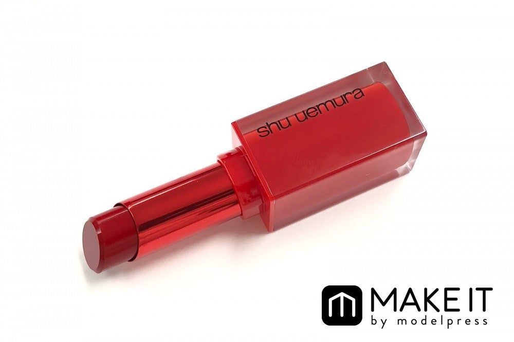 shu uemura／ルージュ アンリミテッド アンプリファイド／A RD 163／3,300円（税抜） (C)メイクイット