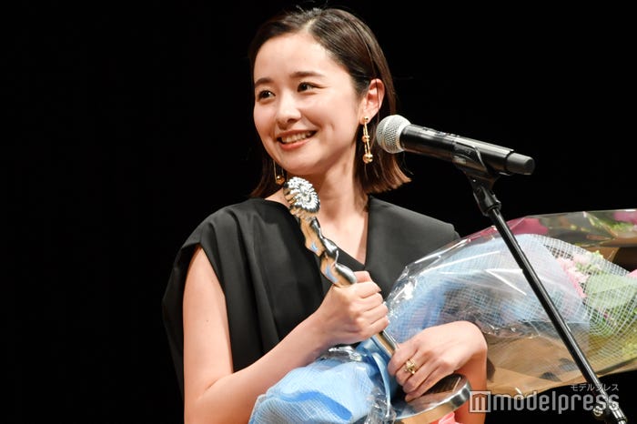 堀田真由(C)モデルプレス