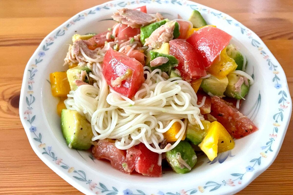 夏野菜とツナのクレイジーそうめん