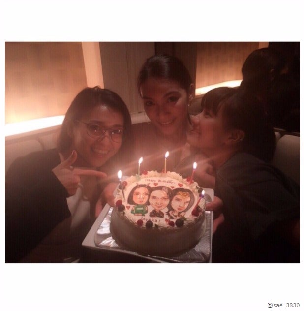 大島優子＆宮澤佐江、秋元才加を祝福　「やばい」ケーキにも注目集まる