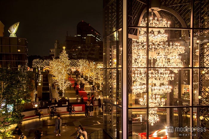 「Baccarat ETERNAL LIGHTS-歓びのかたち-」