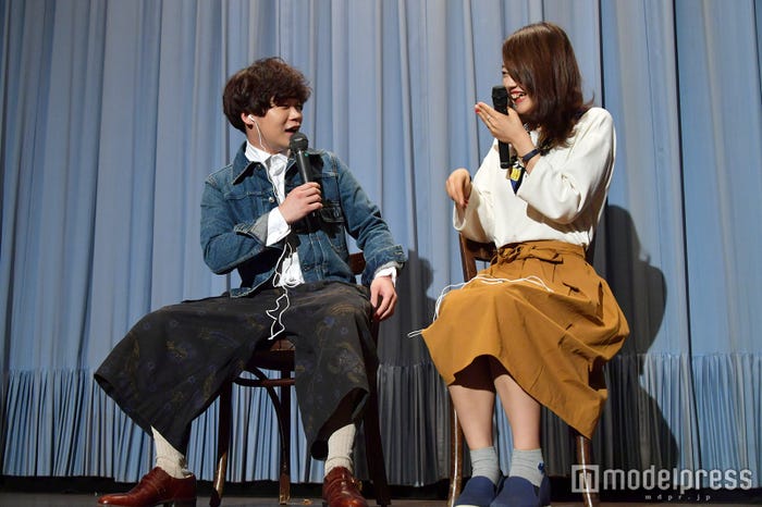 矢本悠馬も実演 (C)モデルプレス