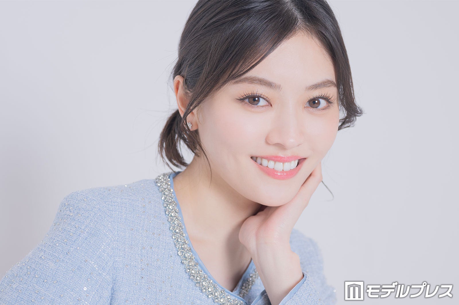 4代目バチェロレッテ平松里菜を深堀り、7歳から海外生活・正式な交際経験はなし―旅で求めたものは「信頼できる人」【モデルプレスインタビュー前編】