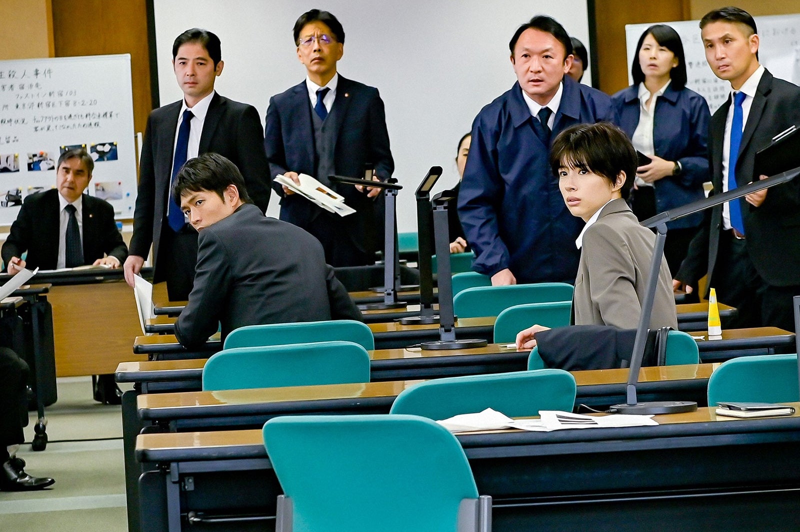 松下洸平、佐久間由衣／「最愛」第6話より（C）TBS