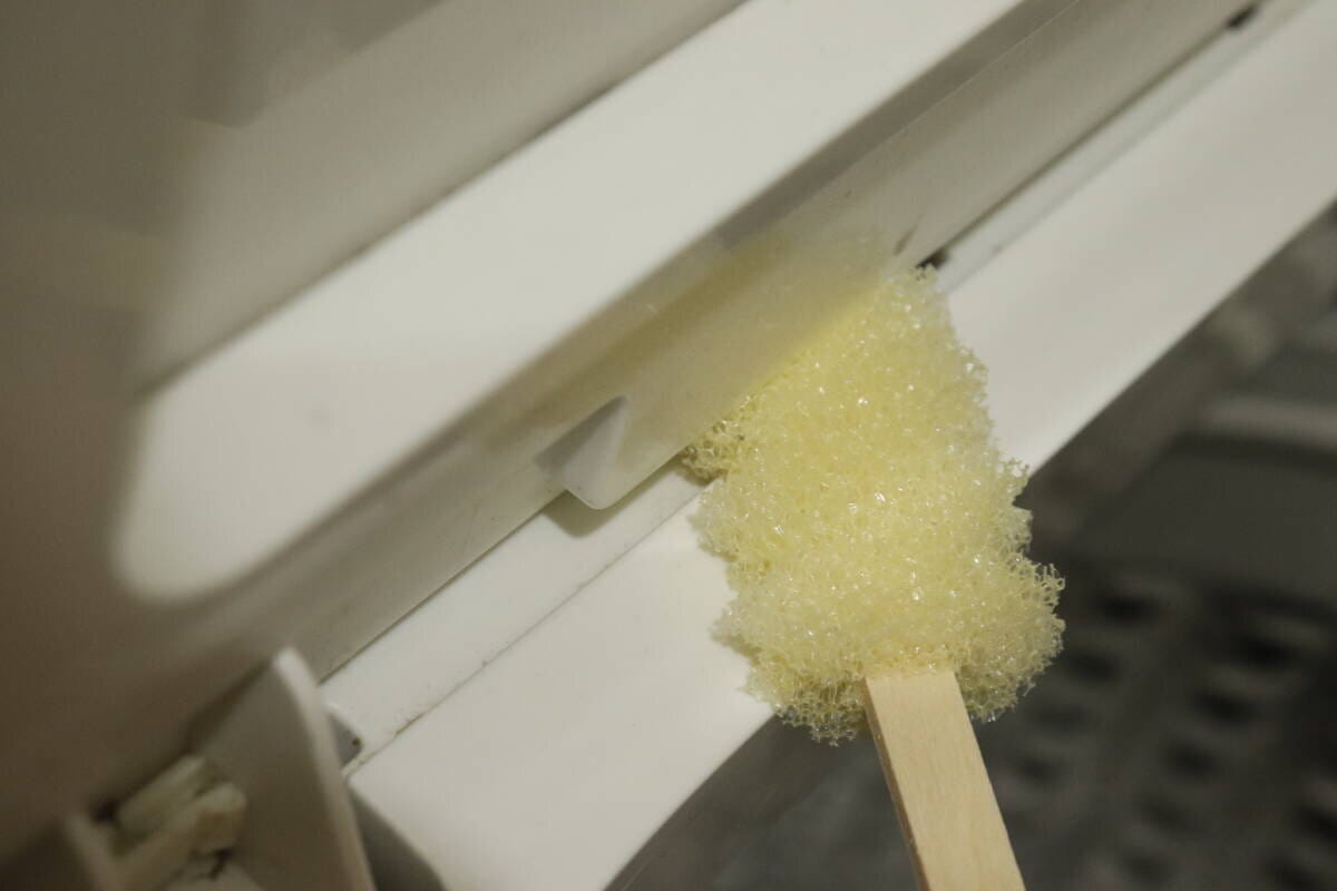 洗濯機周りの汚れスッキリ棒（3本）　使用例