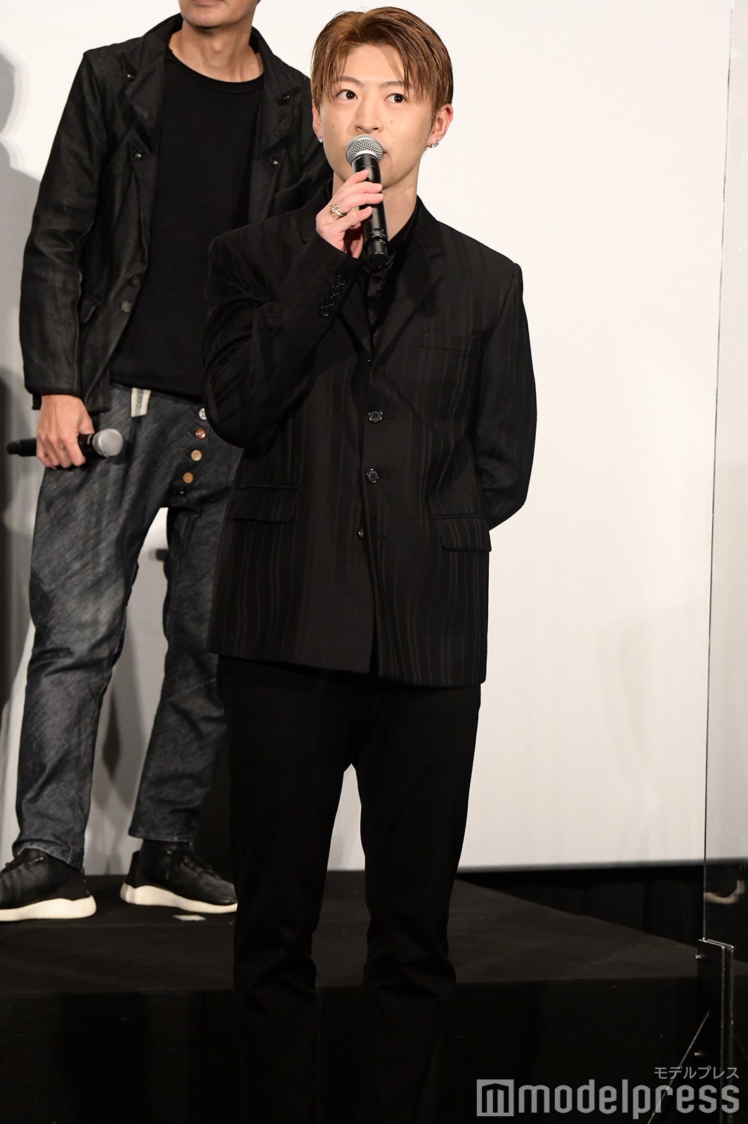 佐野玲於（C）モデルプレス