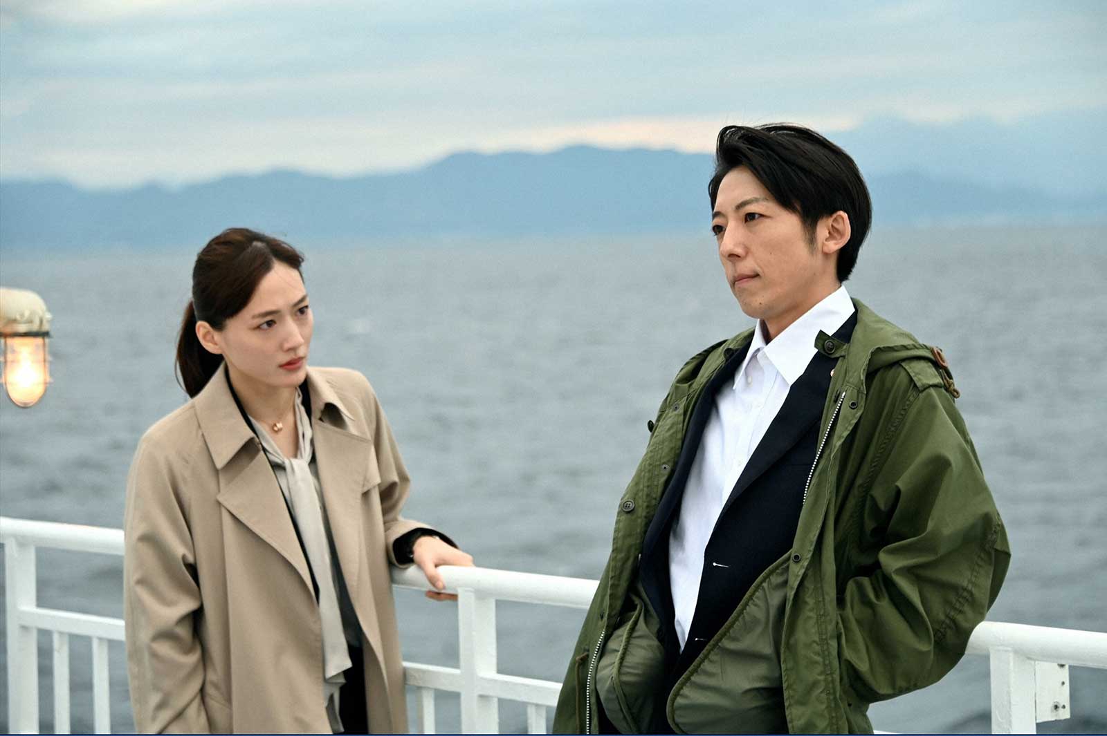 綾瀬はるか、高橋一生「天国と地獄 ～サイコな2人～」第9話より（C）TBS