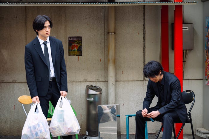 高橋海人、中村倫也「DOPE 麻薬取締部特捜課」第1話(C)TBS