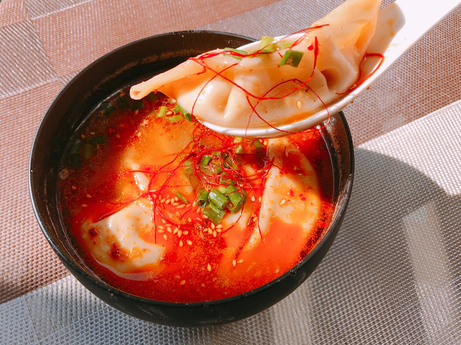 でんでん 坦々スープ／画像提供：AATJ株式会社