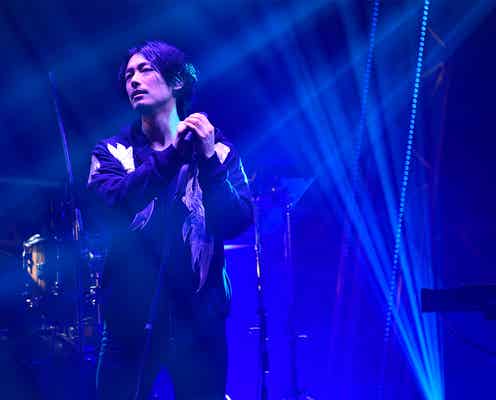 DEAN FUJIOKA、甘い歌声に会場酔いしれる ファンへの“神対応”も<MTV VMAJ 2018>