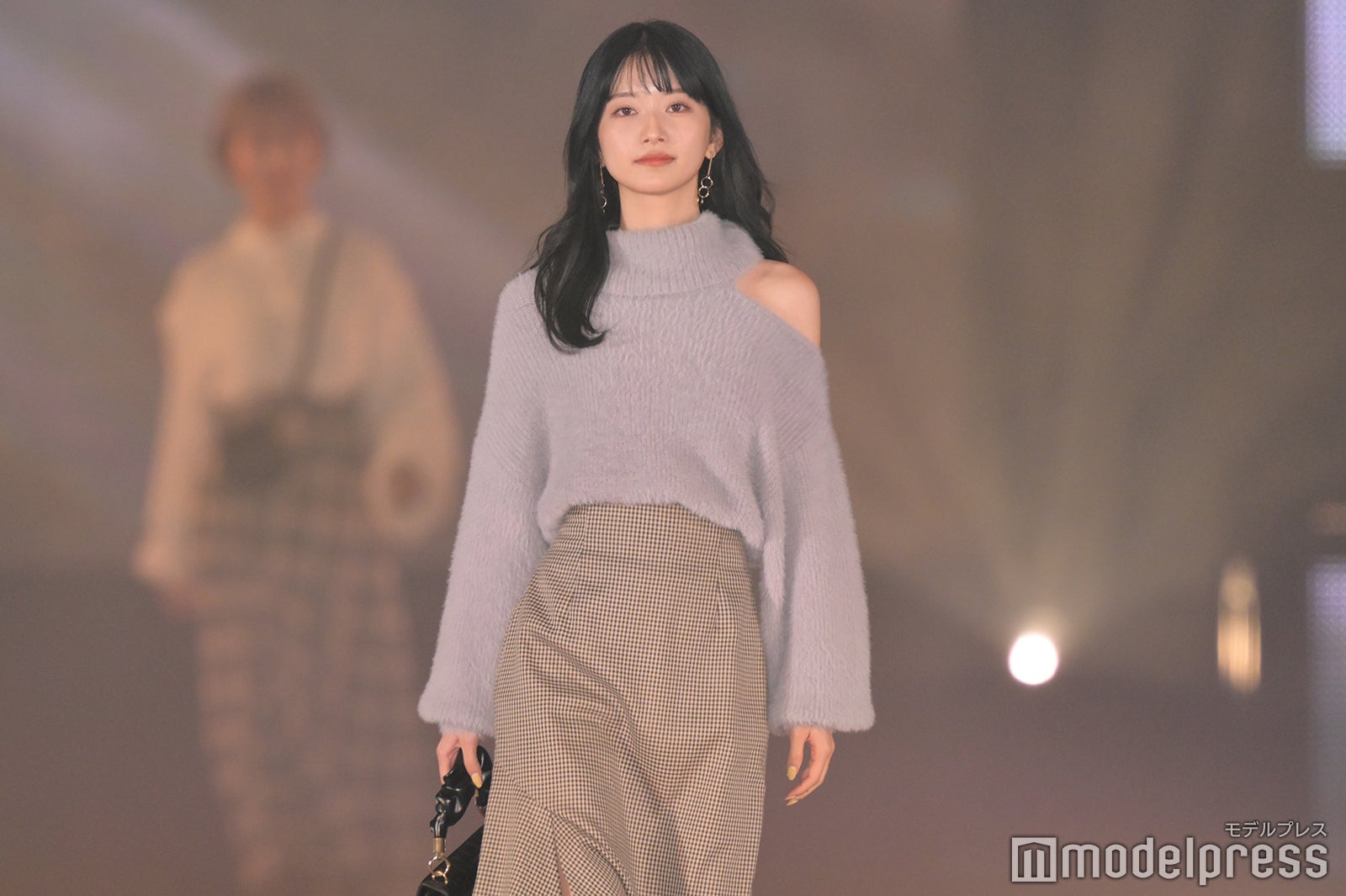 （C）モデルプレス