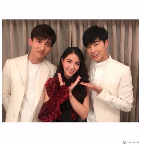 BoA、東方神起との「FNS歌謡祭」オフショット披露「レジェンド3人」「やっぱり格別」