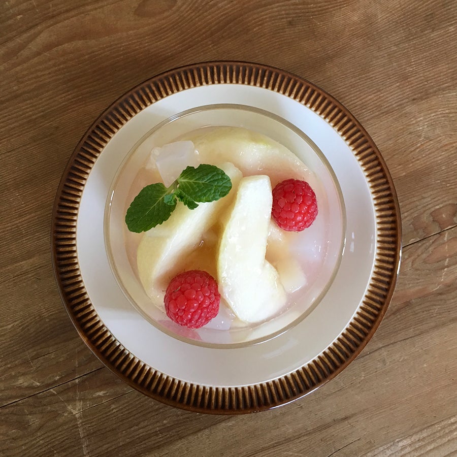 洋梨のピーチジュレがけ