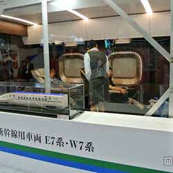 北陸新幹線「グランクラス」体験ブース