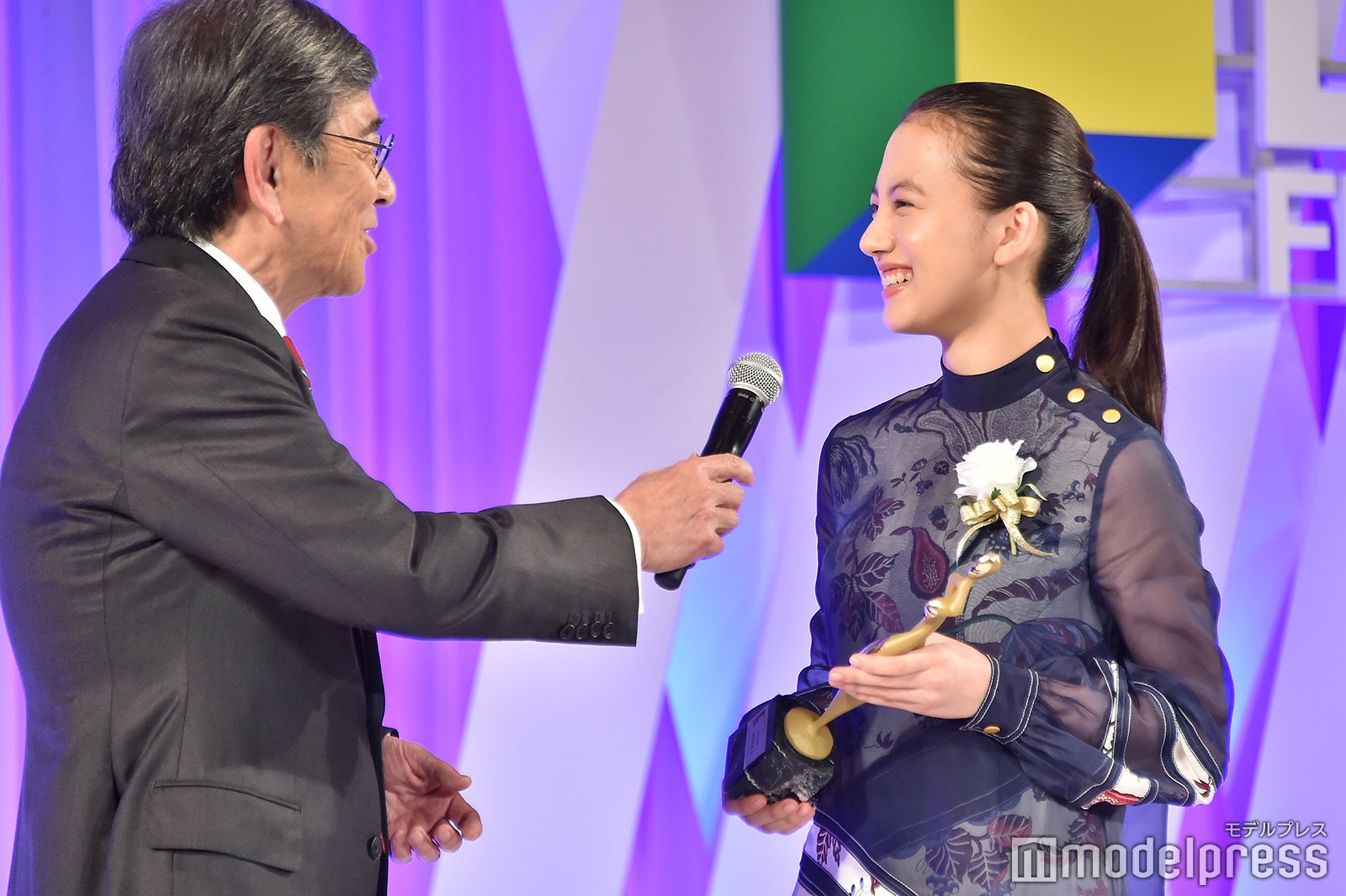 石坂浩二、清原果耶 （C）モデルプレス