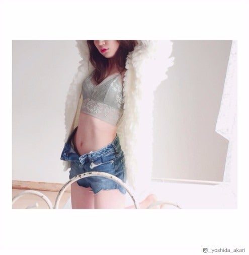 NMB48吉田朱里の美ボディにうっとり　白肌際立つセクシーショットに反響「ほんと綺麗」「理想」