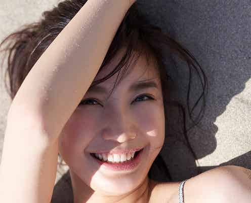 小倉優香、“リアル峰不二子”ボディの軌跡 デビューからの1年半を凝縮