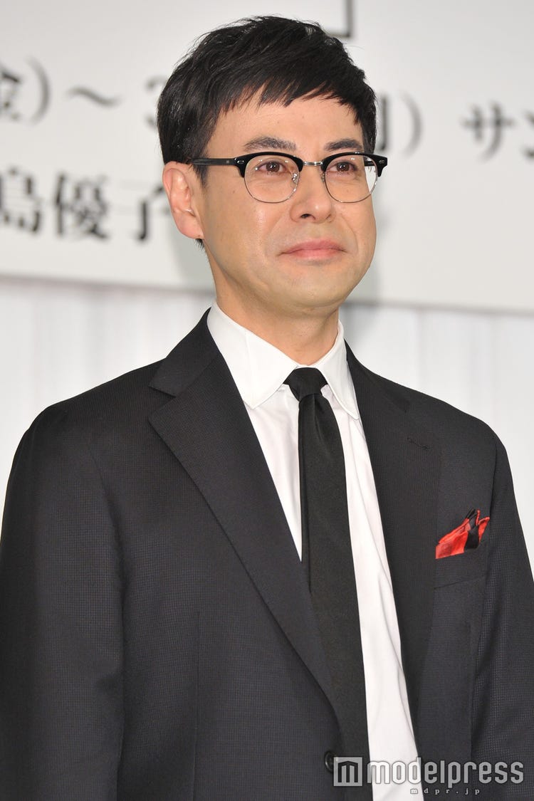 鈴木浩介は メガネ外すとめちゃくちゃ男前 桐谷健太が絶賛 モデルプレス 鈴木浩介は メガネ外すとめちゃくちゃ男前 桐谷健太が絶賛 モデルプレス