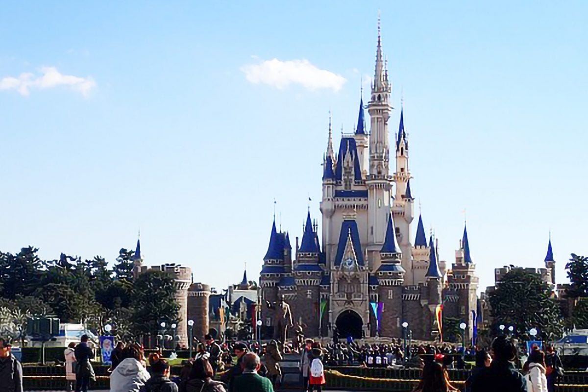 ディズニーの公式サイトに異変が アトラクション並みの待ち時間 と話題に モデルプレス